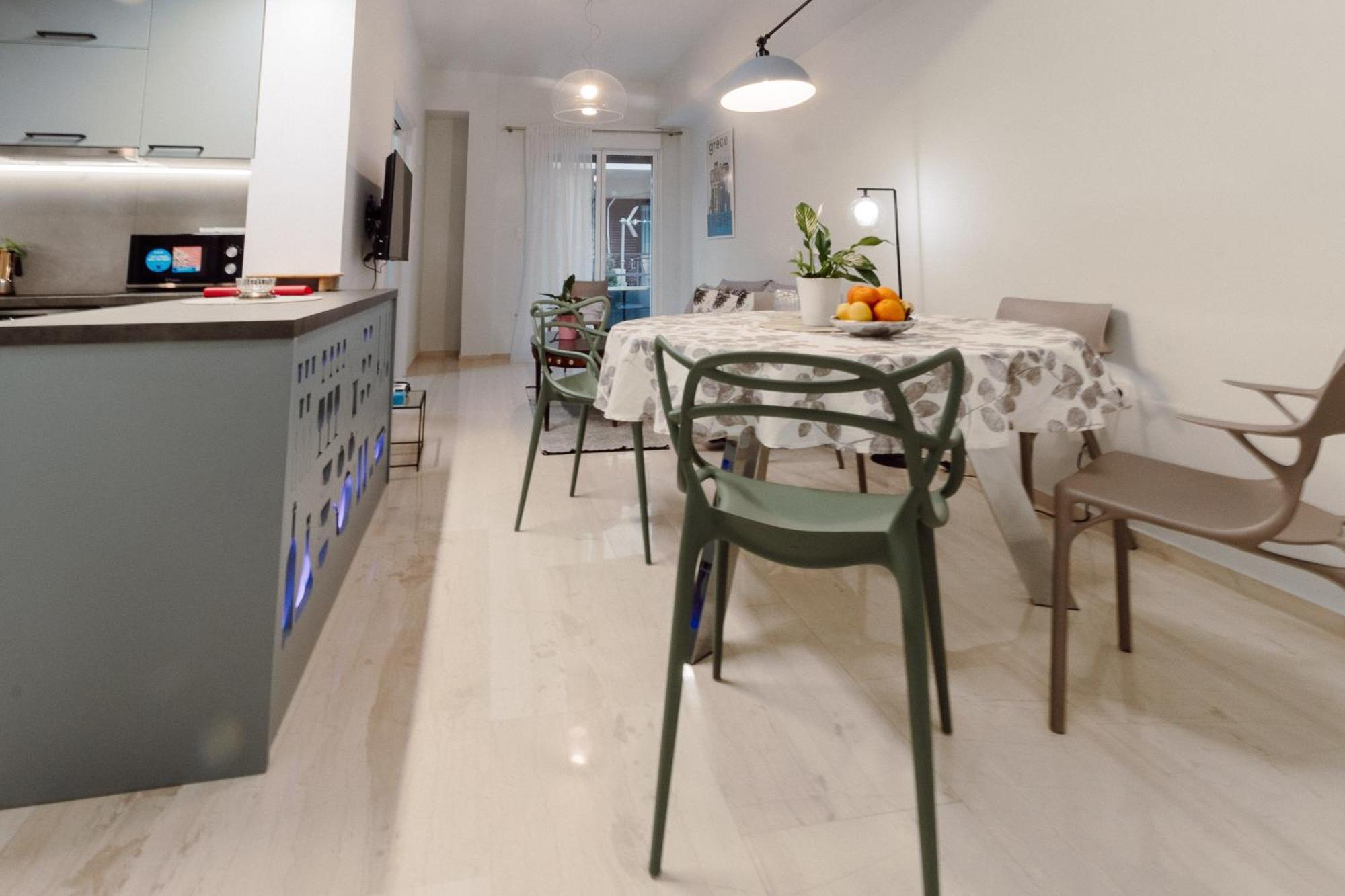 Blue Harbour House - Style Meets Comfort Piraeus Bagian luar foto