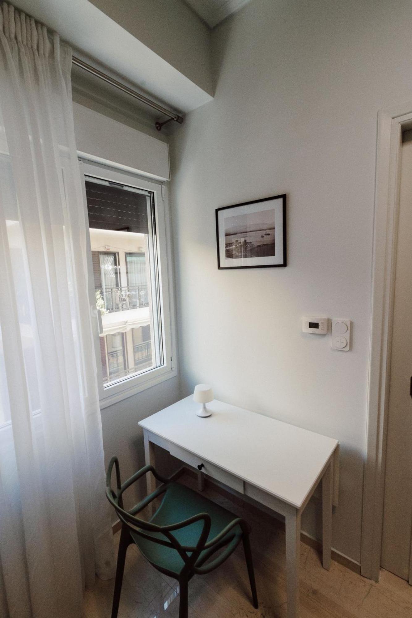 Blue Harbour House - Style Meets Comfort Piraeus Bagian luar foto