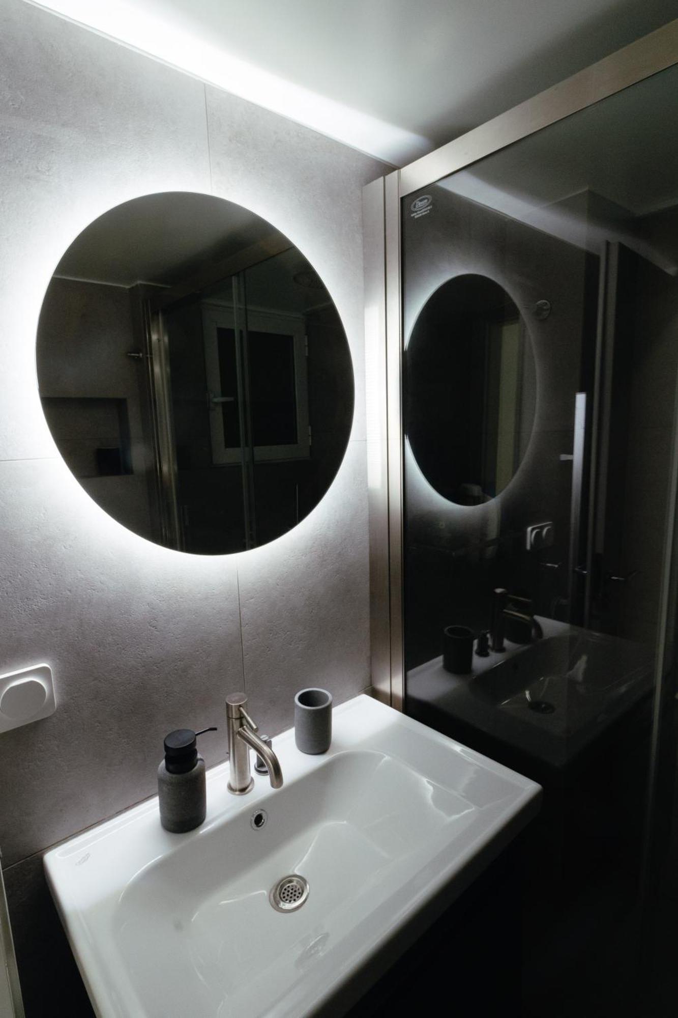 Blue Harbour House - Style Meets Comfort Piraeus Bagian luar foto
