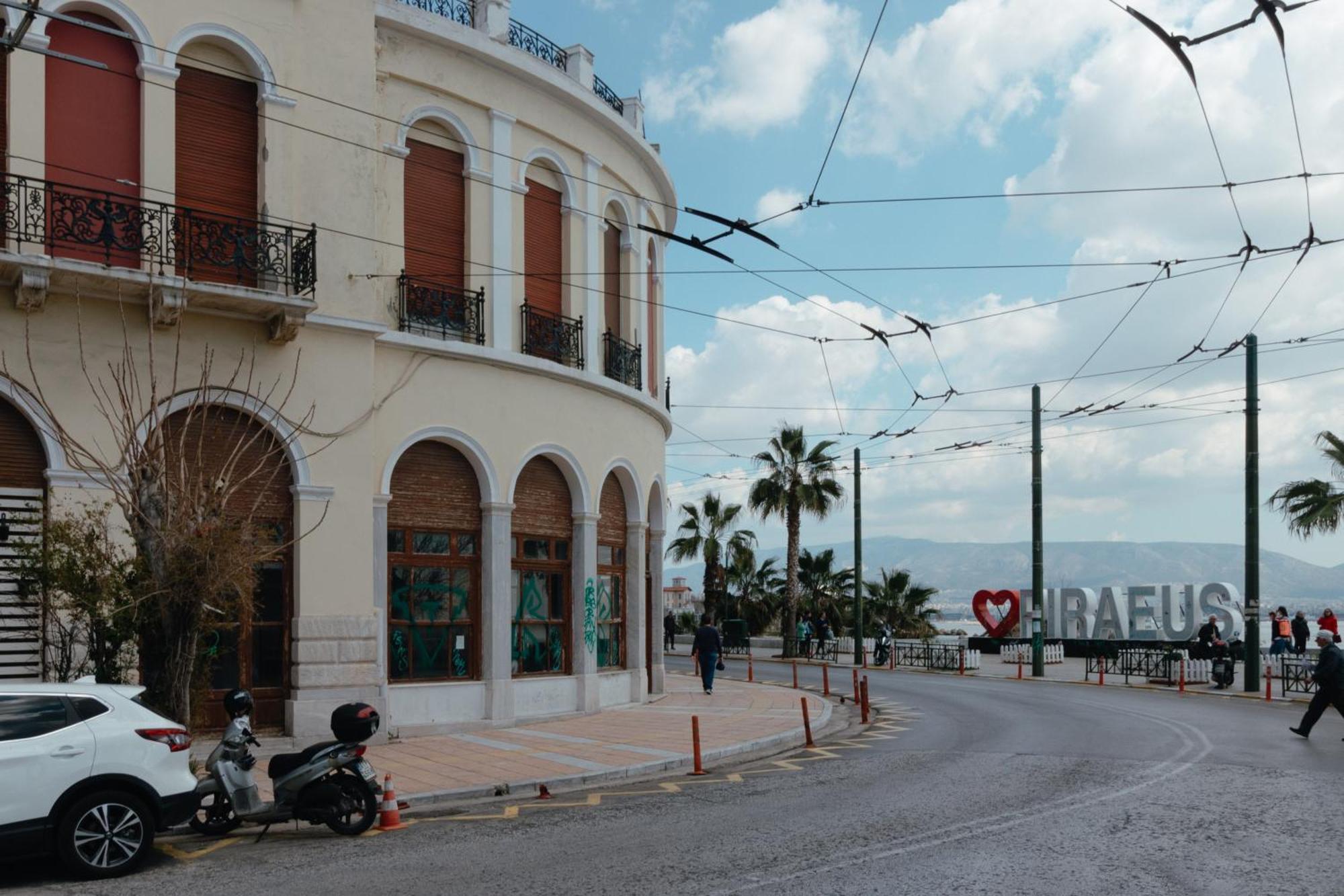 Blue Harbour House - Style Meets Comfort Piraeus Bagian luar foto